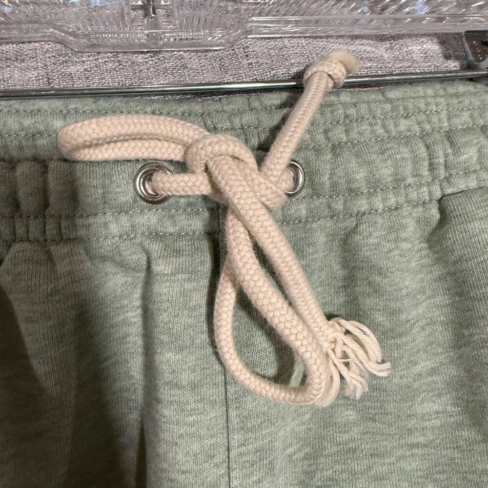 Nike Men's MED Standard Issue Dri-FIT Fleece Basketball Shorts - Picture 4 of 10